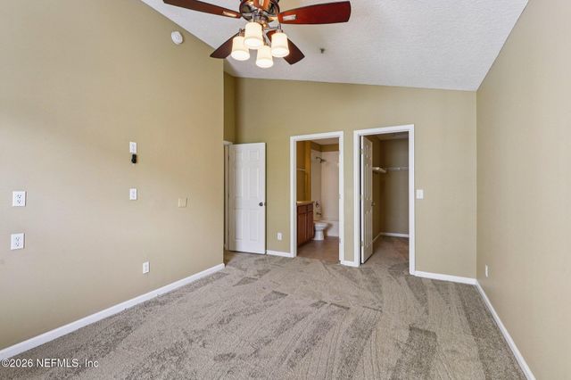 575 OAKLEAF PLANTATION Parkway 916, Orange Park, FL 32065