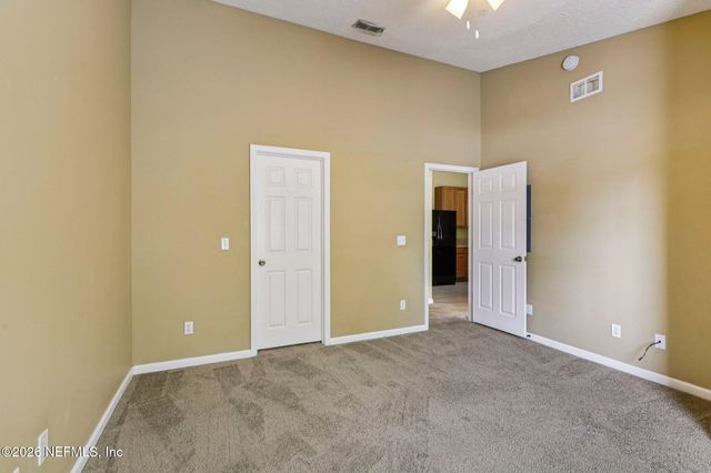 575 OAKLEAF PLANTATION Parkway 916, Orange Park, FL 32065