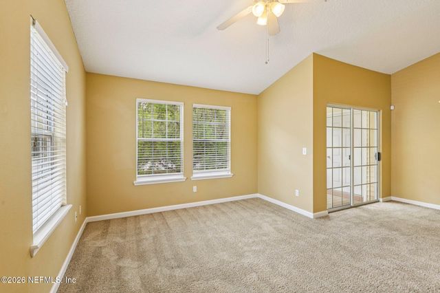 575 OAKLEAF PLANTATION Parkway 916, Orange Park, FL 32065