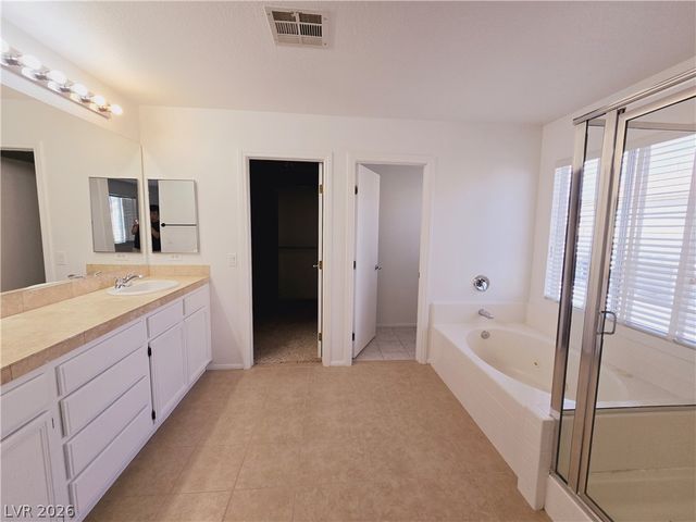 9862 Shadow Grove Avenue, Las Vegas, NV 89148