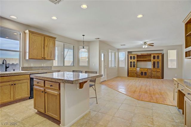 708 Finch Island Avenue, Henderson, NV 89015