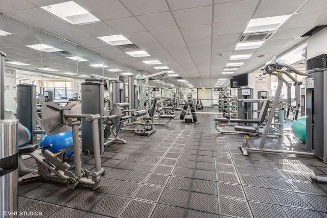 3930 N Pine Grove Avenue 604, Chicago, IL 60613