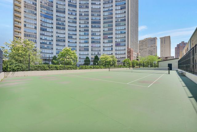 3930 N Pine Grove Avenue 604, Chicago, IL 60613