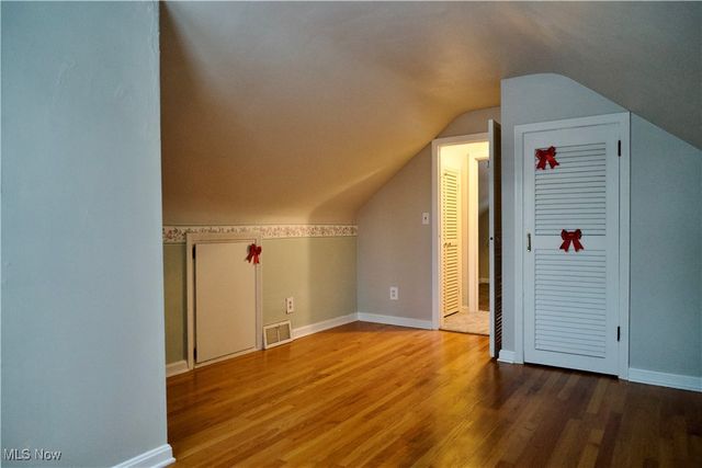 1595 Evergreen Avenue, Akron, OH 44301