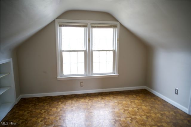 1595 Evergreen Avenue, Akron, OH 44301