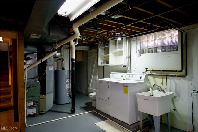 1595 Evergreen Avenue, Akron, OH 44301