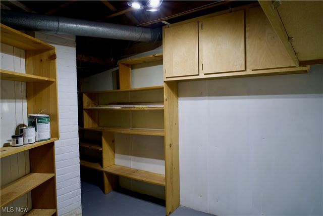 1595 Evergreen Avenue, Akron, OH 44301