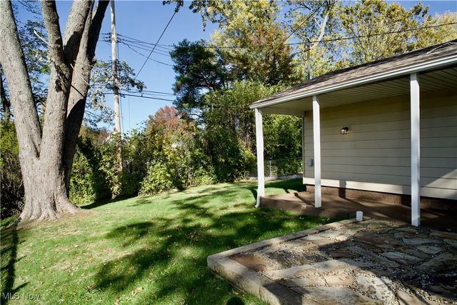 1595 Evergreen Avenue, Akron, OH 44301