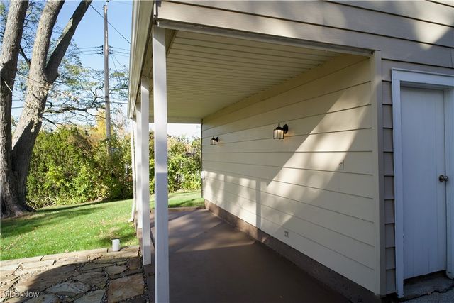 1595 Evergreen Avenue, Akron, OH 44301