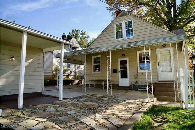 1595 Evergreen Avenue, Akron, OH 44301