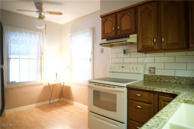 1595 Evergreen Avenue, Akron, OH 44301