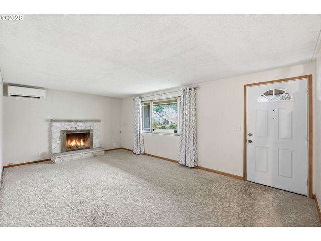 2778 20TH St, Springfield, OR 97477