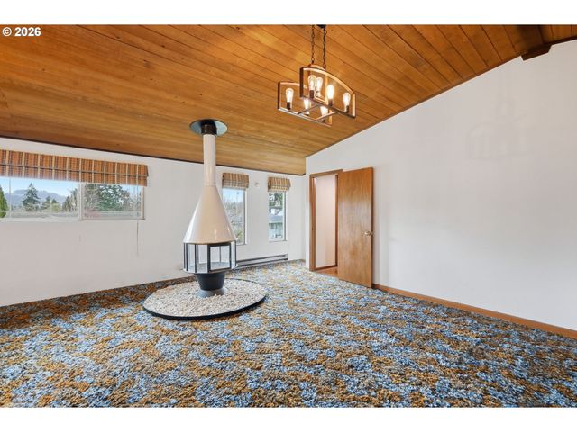 2778 20TH St, Springfield, OR 97477