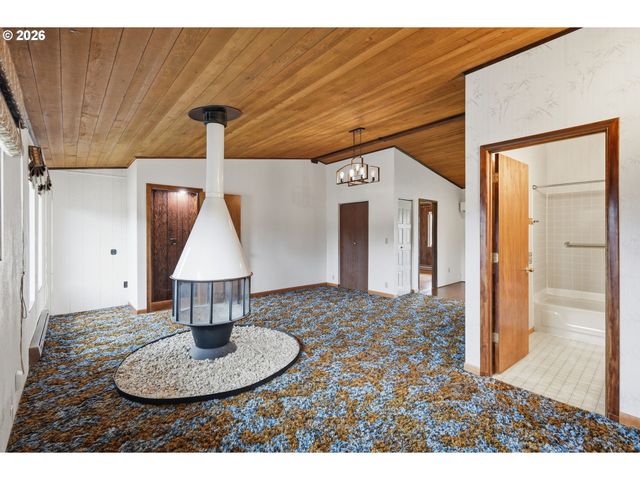 2778 20TH St, Springfield, OR 97477