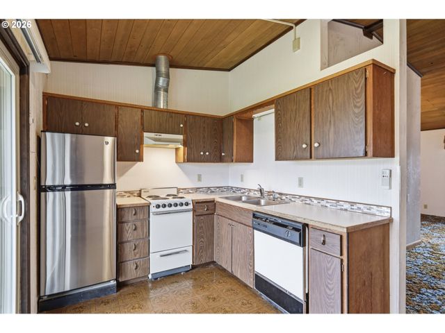 2778 20TH St, Springfield, OR 97477