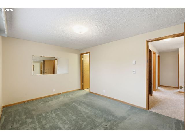 2778 20TH St, Springfield, OR 97477