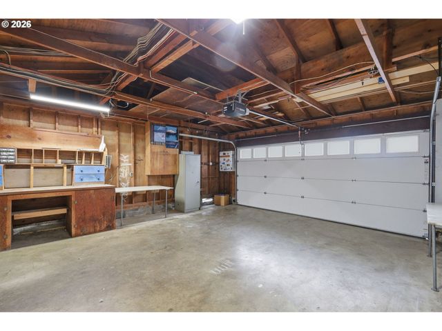 2778 20TH St, Springfield, OR 97477