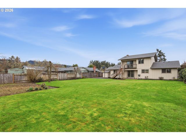 2778 20TH St, Springfield, OR 97477