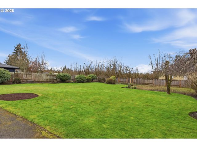 2778 20TH St, Springfield, OR 97477