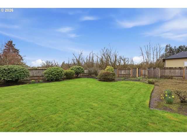 2778 20TH St, Springfield, OR 97477