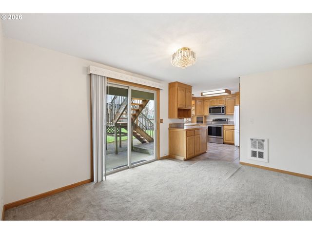 2778 20TH St, Springfield, OR 97477