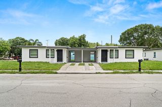 602 S 13th St 2, Fort Pierce, FL 34950