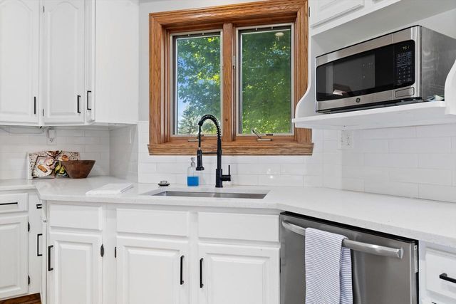 5342 Piper LANE, Mount Pleasant, WI 53403