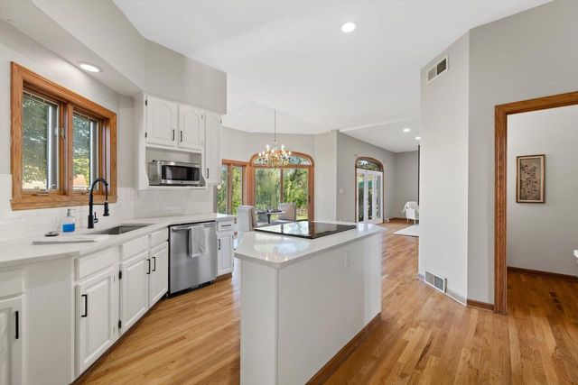 5342 Piper LANE, Mount Pleasant, WI 53403