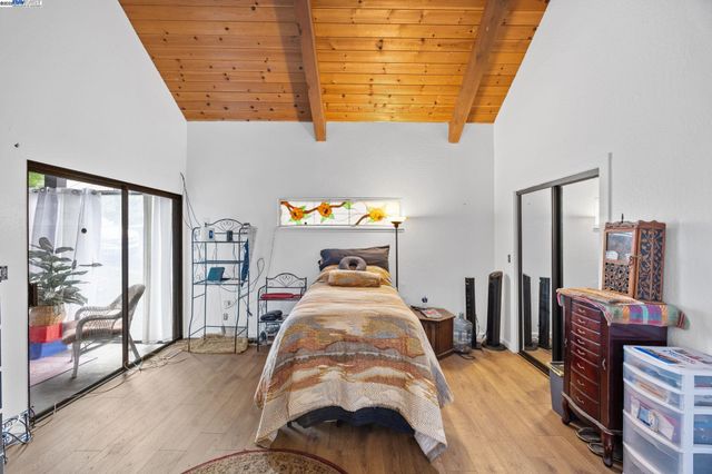 3660 Oak Knoll Blvd, Oakland, CA 94605