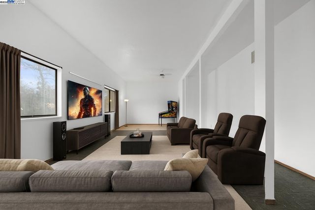 3660 Oak Knoll Blvd, Oakland, CA 94605