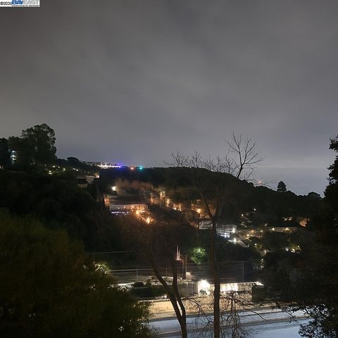 3660 Oak Knoll Blvd, Oakland, CA 94605