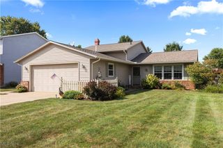 1041 Plymouth Drive, Grafton, OH 44044