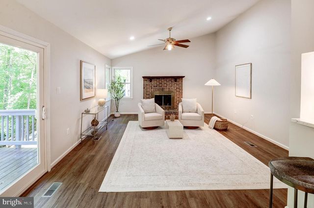 2692 GLENCROFT RD, Vienna, VA 22181