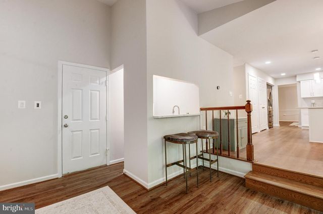 2692 GLENCROFT RD, Vienna, VA 22181