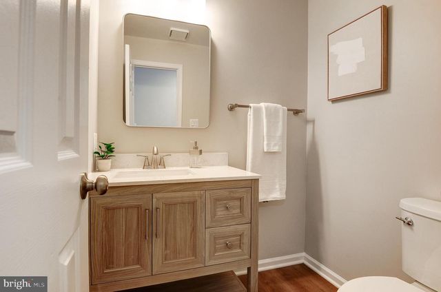 2692 GLENCROFT RD, Vienna, VA 22181