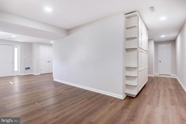 2692 GLENCROFT RD, Vienna, VA 22181