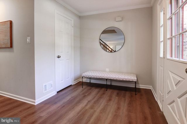 2692 GLENCROFT RD, Vienna, VA 22181