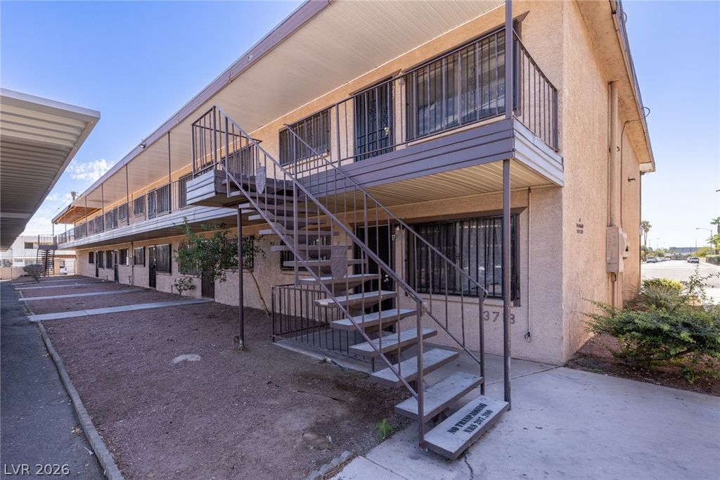 3718 Hazelwood Street 23, Las Vegas, NV 89119 — photo 2
