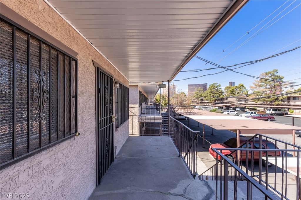 3718 Hazelwood Street 23, Las Vegas, NV 89119 — photo 4