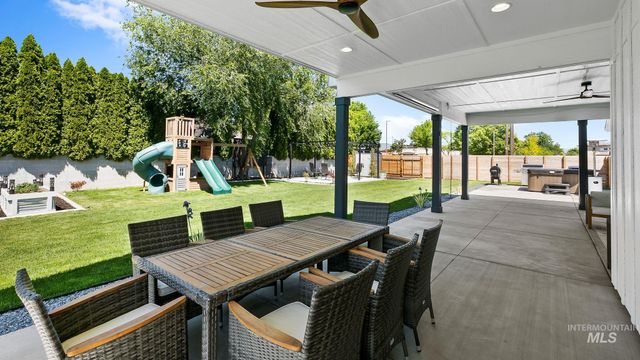 1697 S Vinnell, Boise, ID 83709