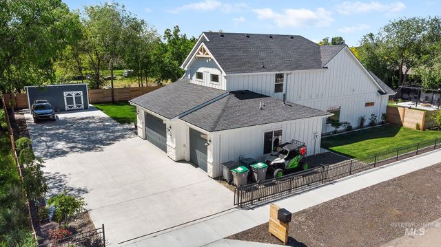 1697 S Vinnell, Boise, ID 83709