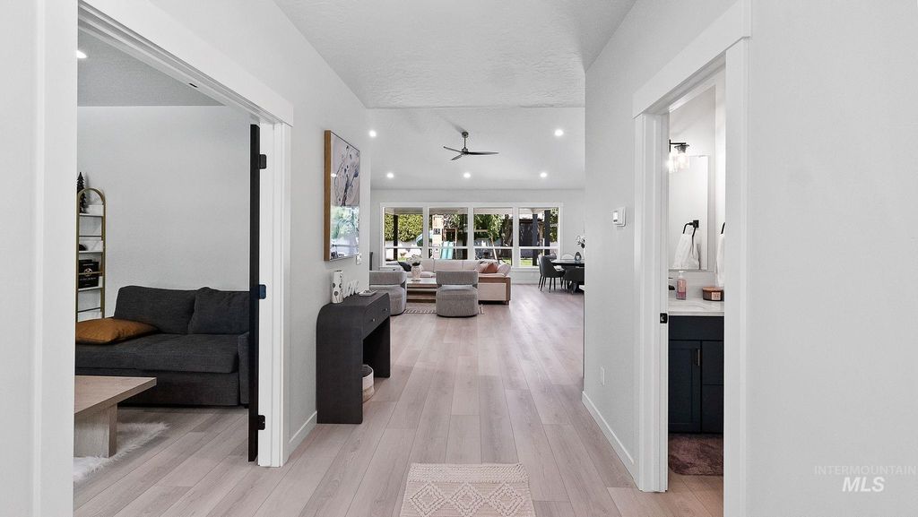 1697 S Vinnell, Boise, ID 83709 photo 6