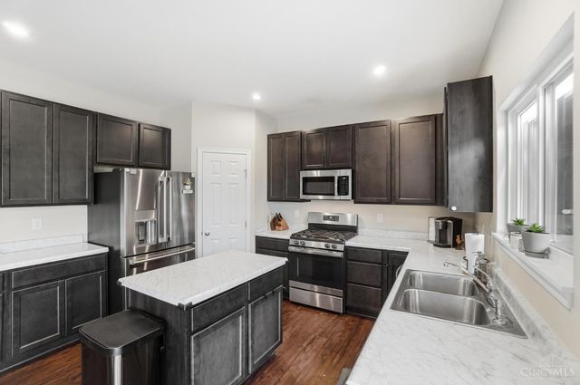 2714 Leonardo Way, Franklin Twp, OH 45005