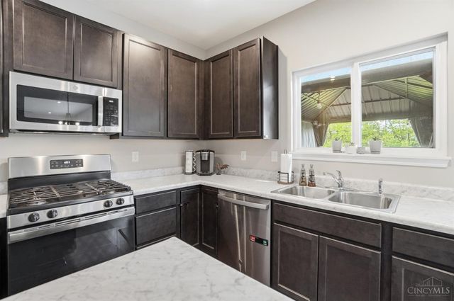 2714 Leonardo Way, Franklin Twp, OH 45005