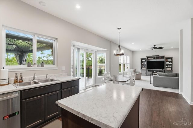 2714 Leonardo Way, Franklin Twp, OH 45005