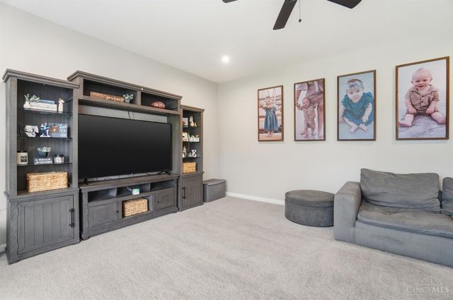 2714 Leonardo Way, Franklin Twp, OH 45005