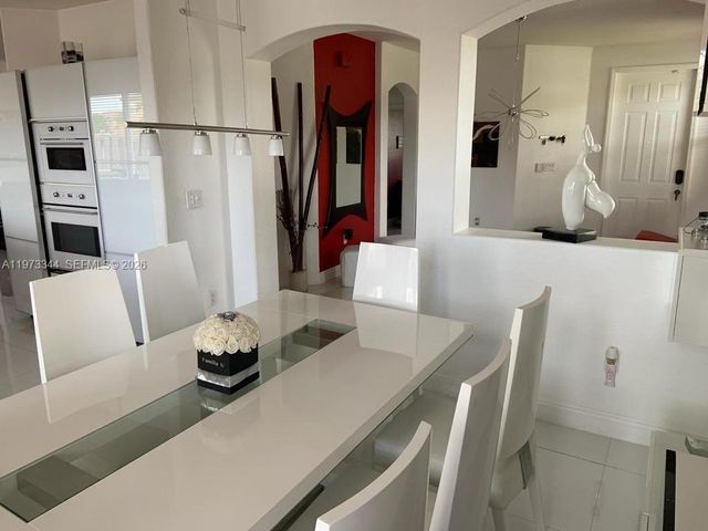 7586 NW 113th Path 0, Doral, FL 33178