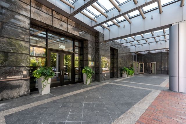 500 Atlantic Ave 16M, Boston, MA 02210