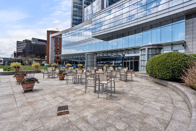 500 Atlantic Ave 16M, Boston, MA 02210