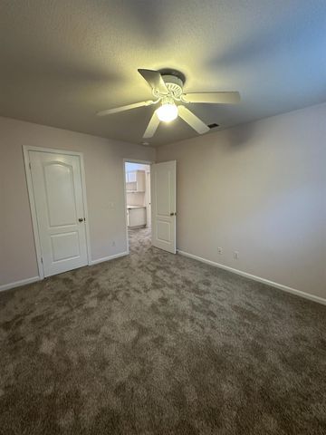 2260 E Niles Avenue, Fresno, CA 93720